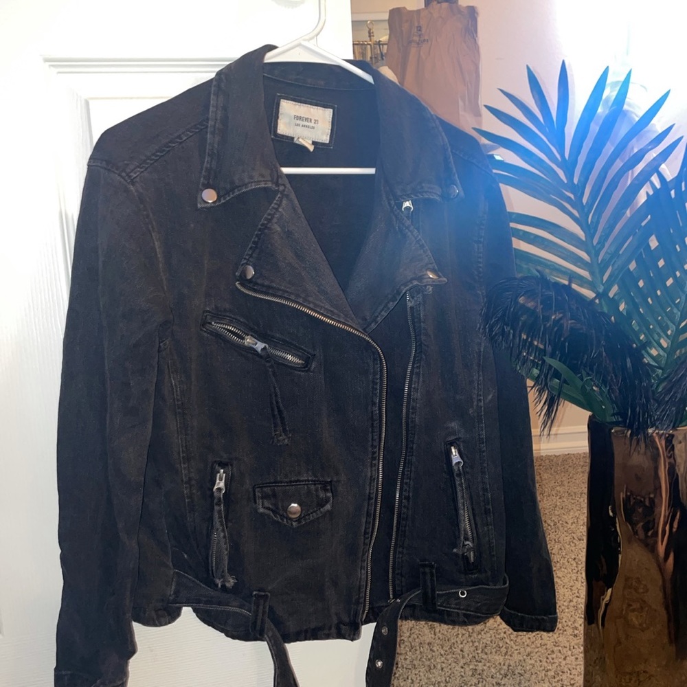 Denim jacket - Picture 3 of 4